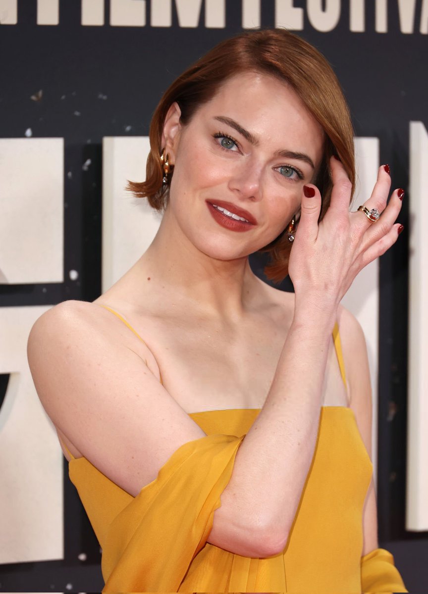 she’s so princess coded