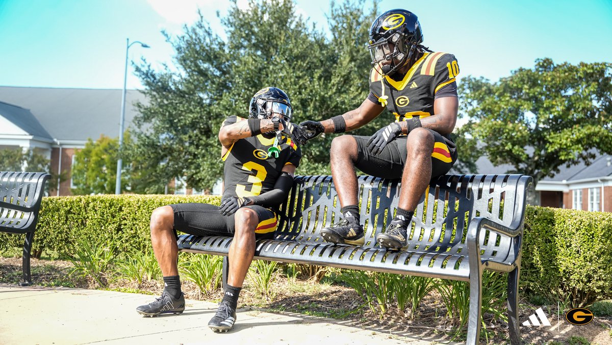 GSUFootball01's tweet photo. ⚫️𝐀𝐋𝐋 𝐁𝐋𝐀𝐂𝐊 𝐅𝐎𝐑 𝐇𝐎𝐌𝐄𝐂𝐎𝐌𝐈𝐍𝐆⚫️

#GramFam | #ThisIsTheG🐯 https://t.co/sJWsCFd4OR