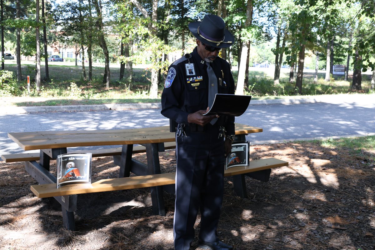 CCSOVA's tweet image. Yesterday, the 41st Basic Academy completed its 6th history run with Captain Gholson, learning about Philip Stanhope, the 4th Earl of Chesterfield. These runs connect recruits to the rich history of Virginia, Chesterfield County &amp;amp; the Sheriff’s Office. #basicacademy #training