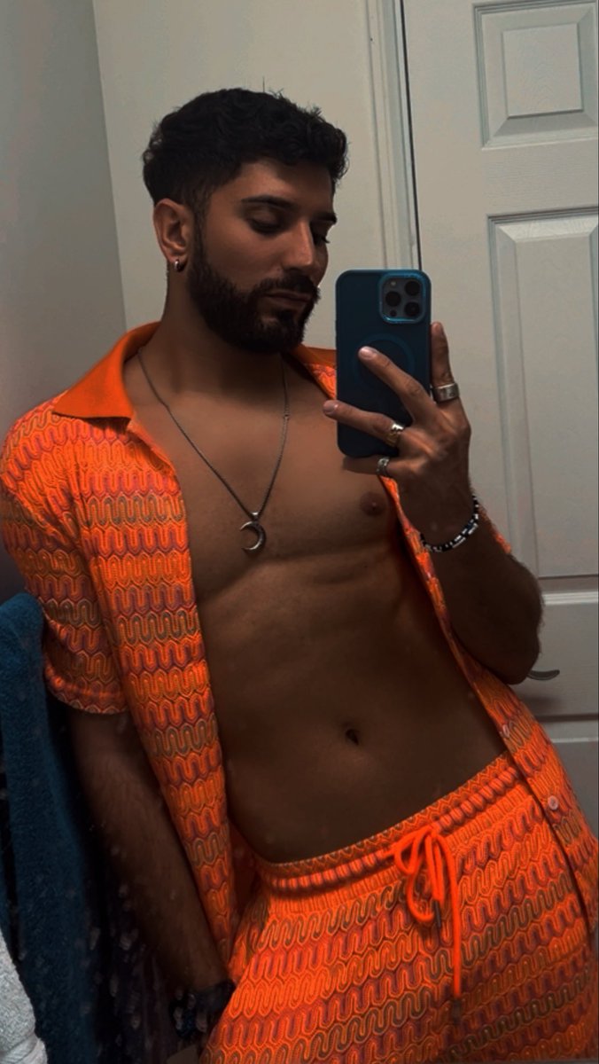 kaleidoRabbit's tweet photo. Calvin Klein with me 🫦 https://t.co/dMku2QBVgP