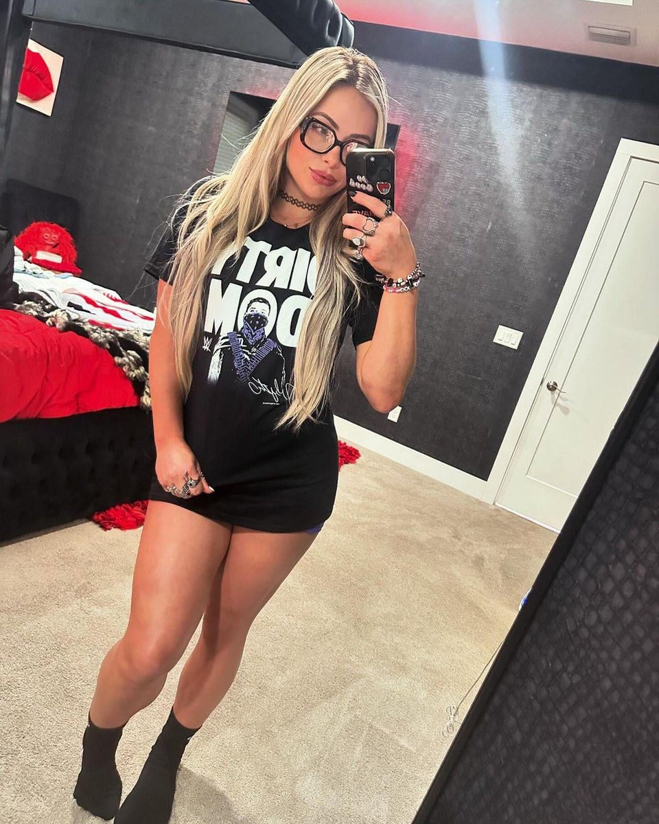 ildeluque25's tweet image. Día 11 hasta que Liv Morgan vuelva de la lesión #livmorgan #WWE #WWERaw #WWENXT #smackdown #watchme #guerita