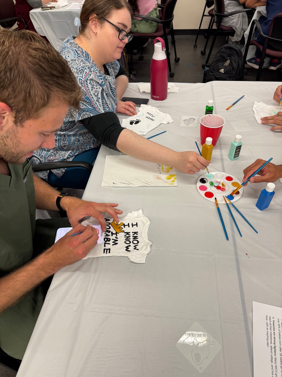 waynemedicine's tweet photo. Our @waynestate med students are so caring &amp; creativity! They hand painted 48 baby onesies for “our little fighters” at Children's Hospital of MI Neonatal Intensive Care Unit, which will be given later this month to babies and families with a note of encouragement.
🩷 🩵 🍼 https://t.co/VaJjiHOTDt