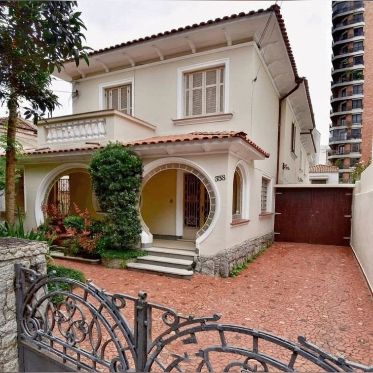 Esse modelo já foi o auge da arquitetura, hoje carrega a história do seu tempo