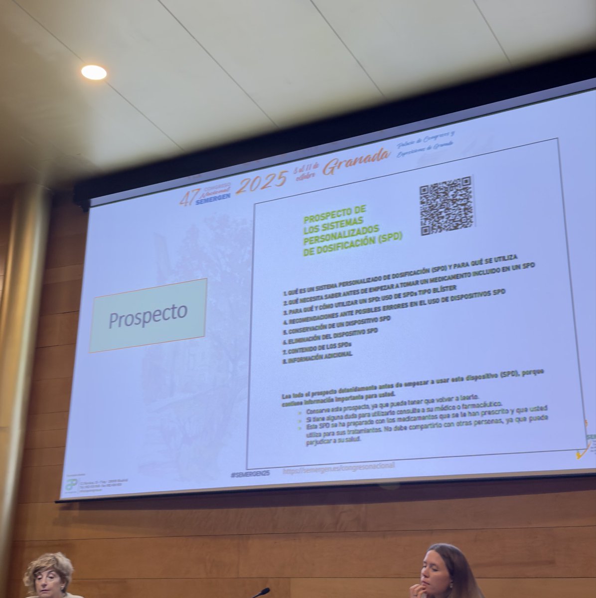 Camiherrmi's tweet photo. Mesa sobre el sistema personalizado de  dosificación con el Dr. Pablo Panero Hidalgo. La importancia de ayudar a la gente que lo necesite en la toma y administración de sus medicamentos. Un gran proyecto. #SEMERGEN25 https://t.co/qfPCJZuHT0