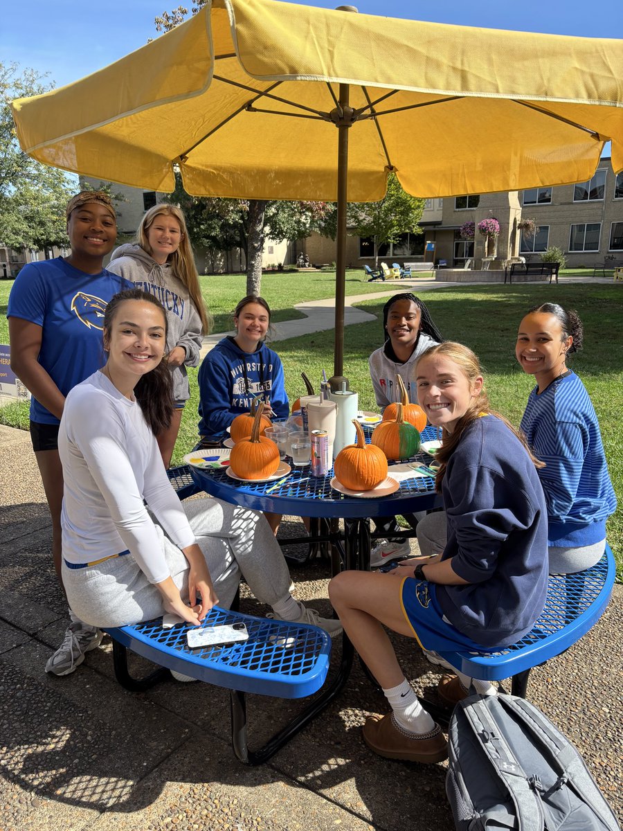 Brescia Women's Basketball tweet media