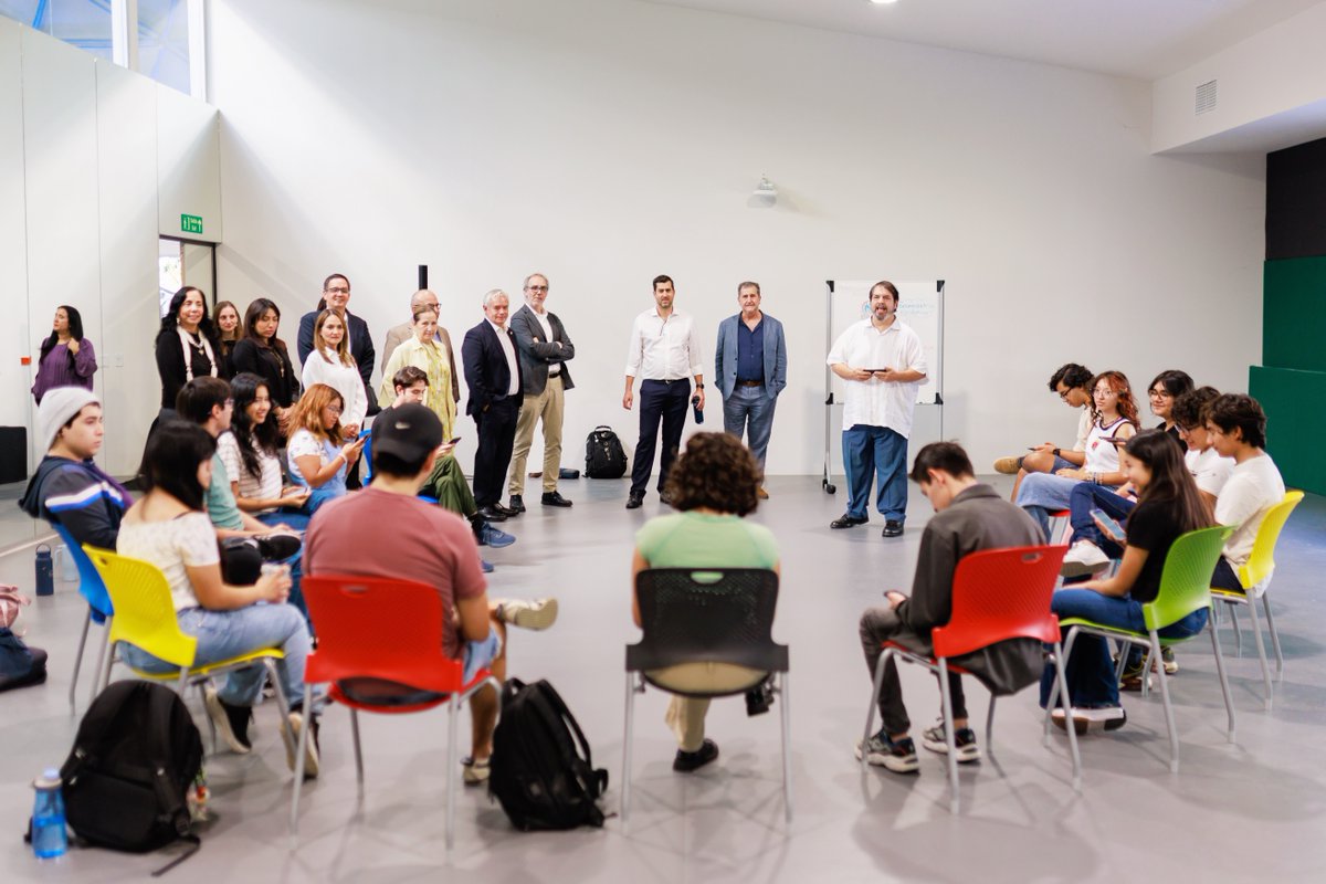jpmurra's tweet photo. En un espacio de diálogo con nuestro equipo de @TECcampusMTY, visité el Domo Cultural y sus espacios dedicados al arte, la música, la actuación y la creación. Me encanta que nuestras y nuestros estudiantes cuenten con lugares donde descubren su talento y fortalecen su bienestar integral. La cultura, en todas sus expresiones, es parte del aprendizaje: nos invita a explorar quiénes somos y a conectar con los demás.
