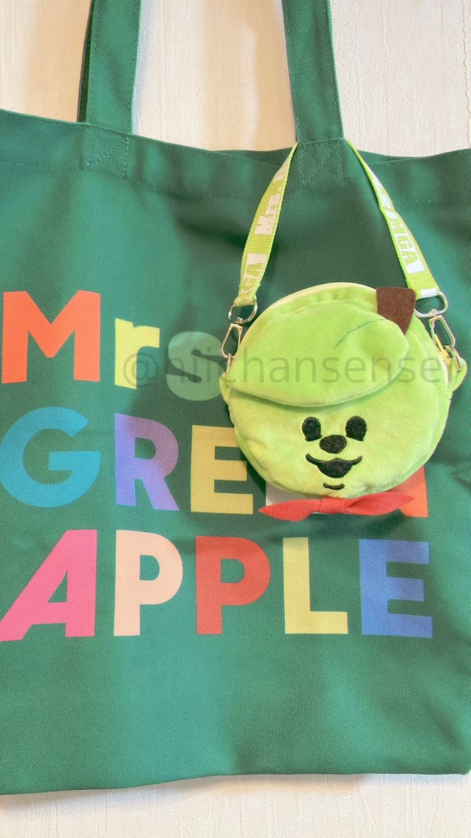 メメルポーチ、長方形バージョン。 ←マチなし →マチあり ミシンって