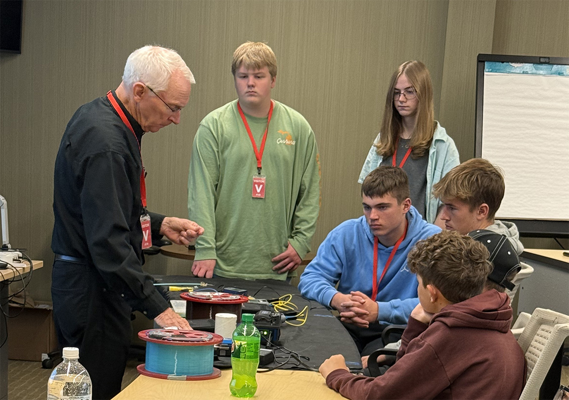 DCN_ND's tweet image. DCN, @NISC_coop &amp;amp; Technical Training &amp;amp; Safety (TT&amp;amp;S) partnered to host students from SkillsUSA for their IT Hands-On Learning Day. Tim, Nathan, Evan, Caleb &amp;amp; Nick created an unforgettable learning opportunity thanks to their willingness to share knowledge &amp;amp; answer questions!