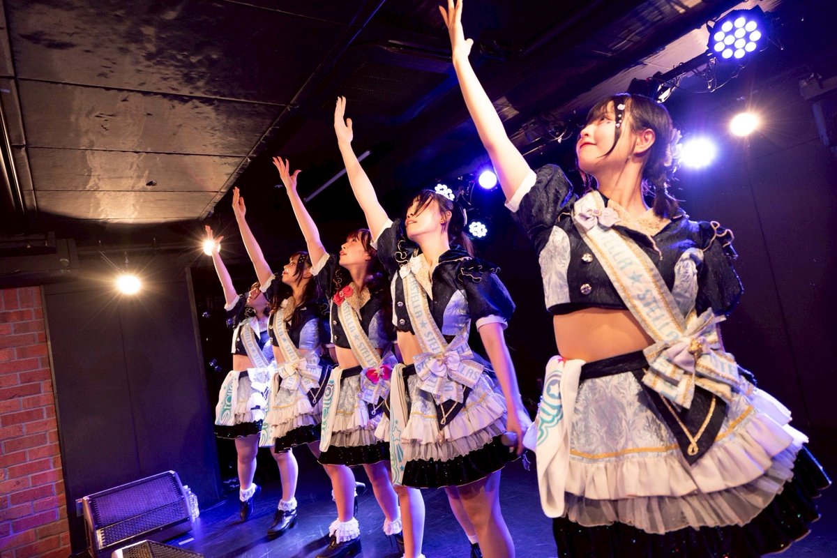 fuyuwosagashite's tweet image. おはようございます😪
早起きｶﾏしてお気に入りの服と靴で名古屋向かいますぜーい！ツアーin名古屋！余すことなく楽しもう🌠