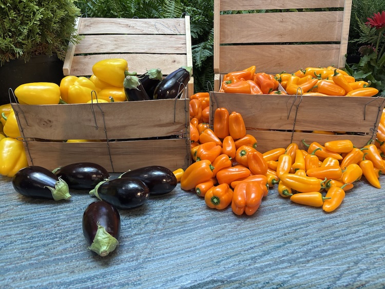 The Canadian Food Inspection Agency has made amendments to the Safe Food for Canadians Regulations. Responsibility for certain grade requirements has been transferred to the Dispute Resolution Corporation. <a href="/FVDRC/">Fruit and Vegetable Dispute Resolution Corp. (DRC)</a> 
thegrower.org/news/canada-re…