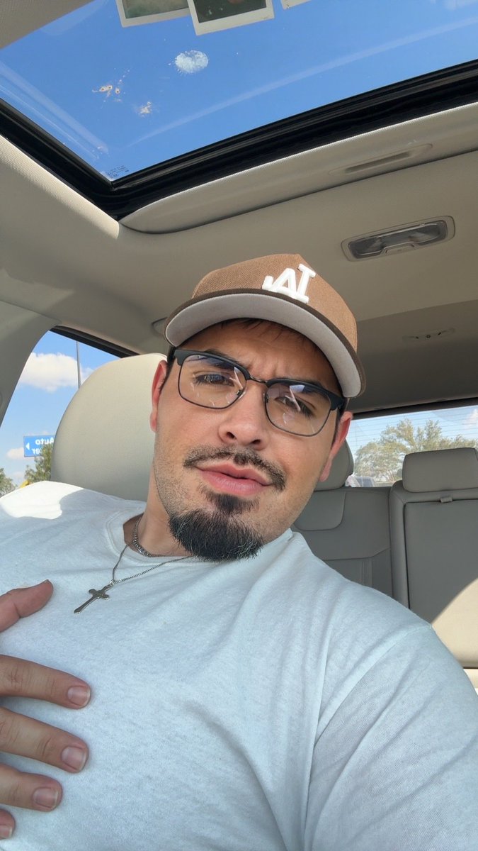 miggz 💛 tweet media