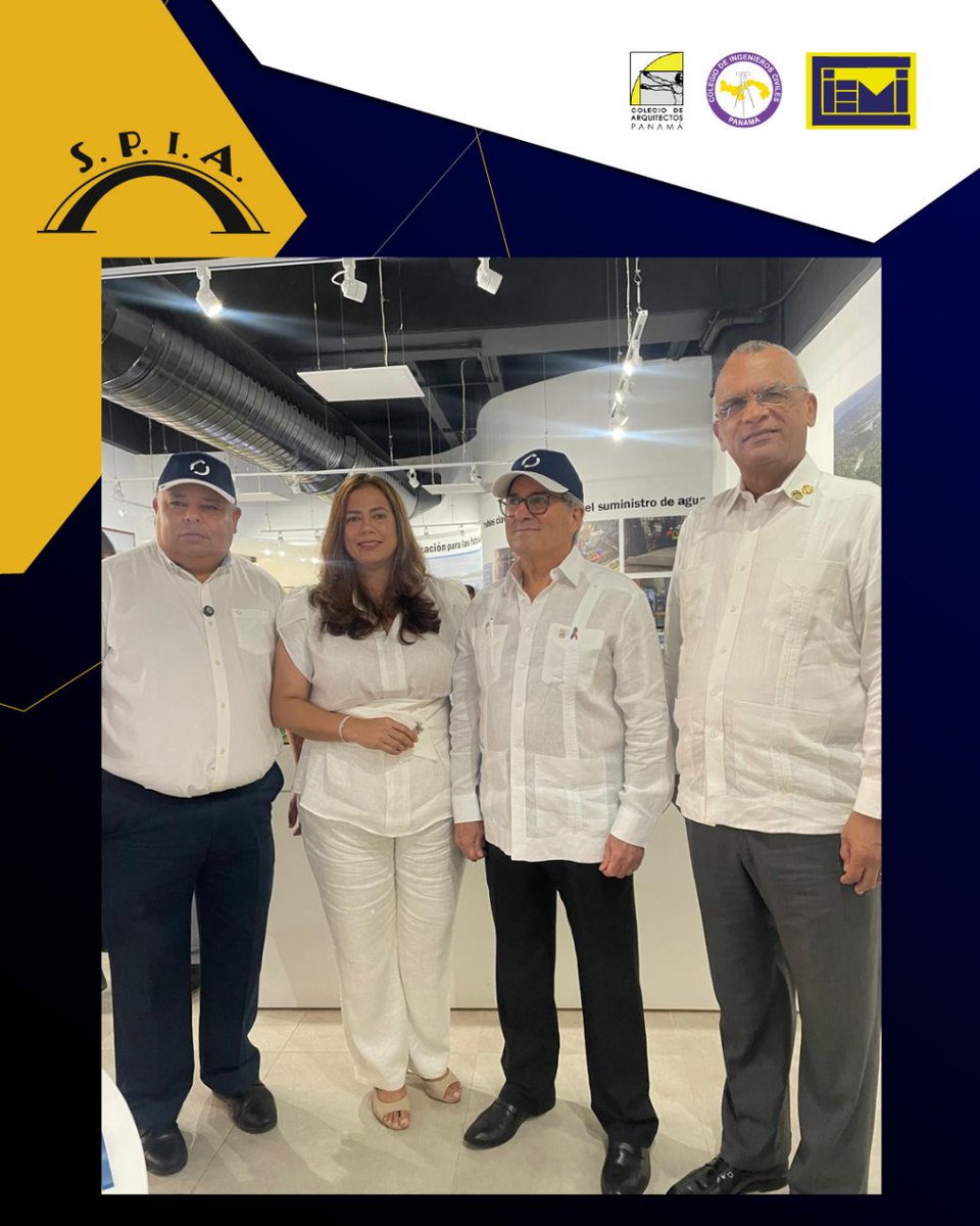 El presidente de l SPIA, Ing. Ricardo Carrillo Pulido, el ministro de salud, Dr. Fernando Boyd, el director ejecutivo del IDAAN, Ing. Rutilio Villarreal Leguizamo, la Ing. Lourdes Palma de Villarreal, en el marco del acto En los 50 años de la Planta Potabilizadora de Chilibre.