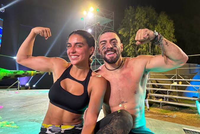 MissLoser__'s tweet photo. Mis 3 momentos favoritos en realities extranjeros:
- Oriana ganando #VolveriasConTuEx tras 5 meses de reality
- Josué y Zoe ganándole a Faloon en #PalabraDeHonor
- Cristina Porta ganando #TopChefVip4 tras meses de estudio y trabajo https://t.co/m2xVJhk5kN