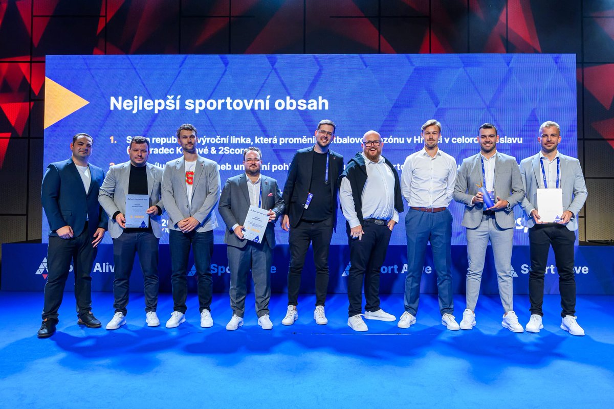 Byl jsem dojatý.
Naše výroční sezóna <a href="/FCHradec/">FC Hradec Králové</a> vyhrála Sport Alive Awards 2025 – Nejlepší sportovní obsah.
Je to důkaz, že i menší klub s omezeným rozpočtem může zaujmout svou vizí a poctivou prací. Díky všem, co u toho byli 🖤🤍
#záležitostsrdeční