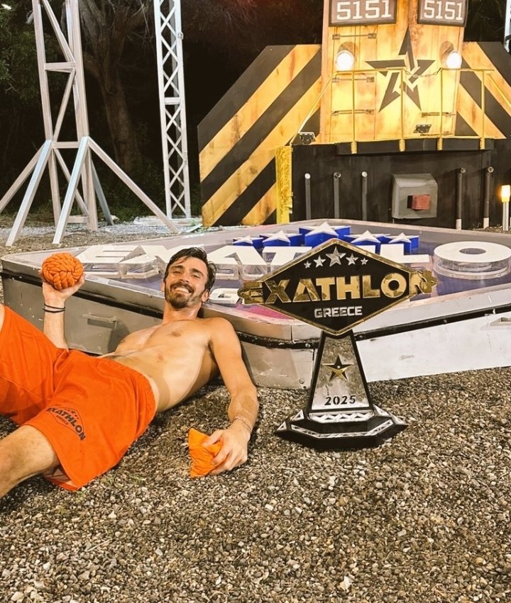 Maddy2233gr's tweet photo. Μπράβο σου αγόρι μου, το άξιζες!! 👏👏👏
🏆 
Μακάρι να σε ξαναδούμε να αγωνιζεσαι! 
#exathlonGR https://t.co/ZZbPamIc7k
