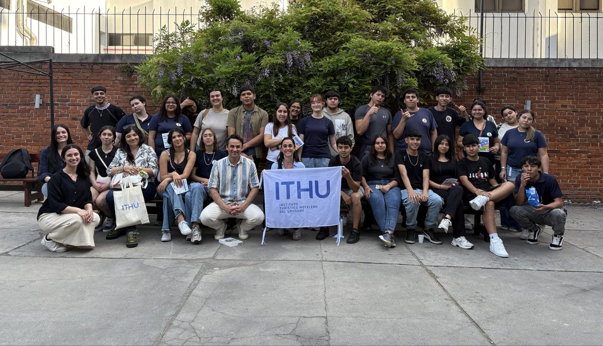 Alumnos de Turismo, Gastronomía y Hoteleria de varias localidades del interior del país visitaron las instalaciones del Instituto Turístico Hotelero del Uruguay 🇺🇾 ITHU.