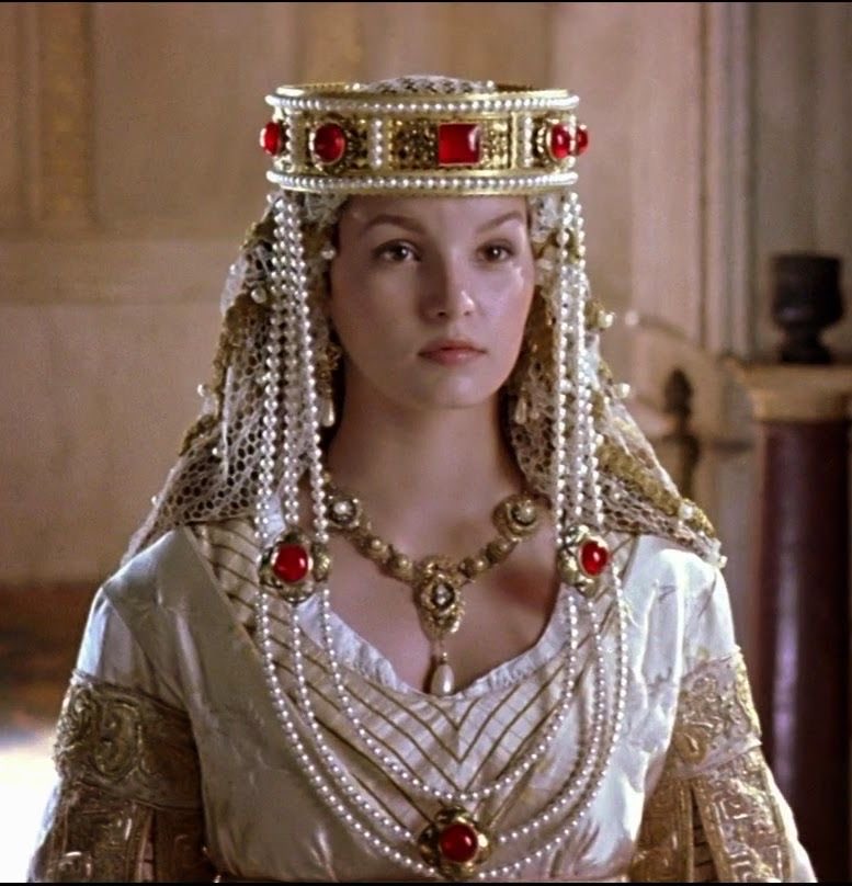 gingermoment5's tweet image. Can’t decide if this is Rhaenyra or Alysanne