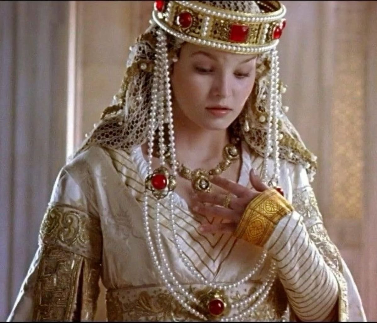 gingermoment5's tweet image. Can’t decide if this is Rhaenyra or Alysanne