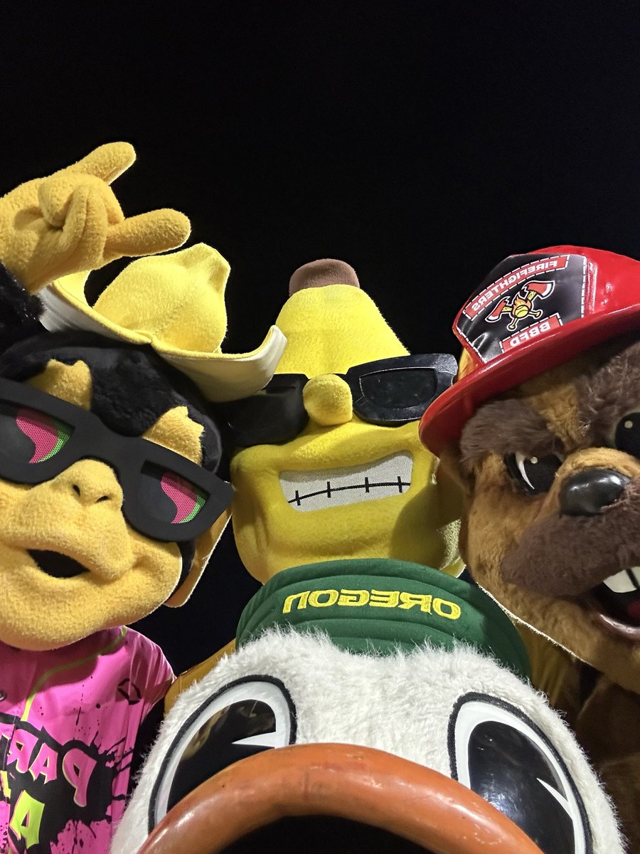 this gunna be… b. a. n. a. n. a. s.