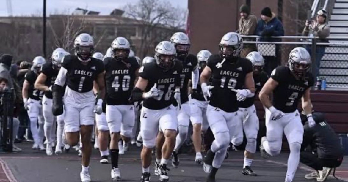Exited to be in La Crosse for a gameday visit tommarow! <a href="/CoachSchmitzUWL/">Aaron Schmitz</a> 
<a href="/coach_tack/">Coach Tackmann</a>