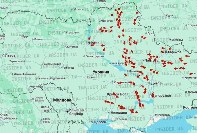 sajjadkazmi946's tweet image. Explosions and gunfire hit #Kyiv as an attack on TE-6 causes power outages. Around 150 Geranium missiles targeted #Ukraine, including strikes in #Dnipropetrovsk. Mayor Klitschko warned of ongoing disruptions due to the massive drone assault.