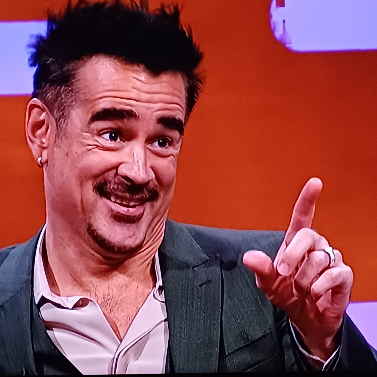 atvfriend's tweet image. Yes, you can slide 🛝 in my dms Mr Farrell he&apos;s 🇮🇪 accent sooo 🔥 

#thegrahamnortonshow #colinfarrell