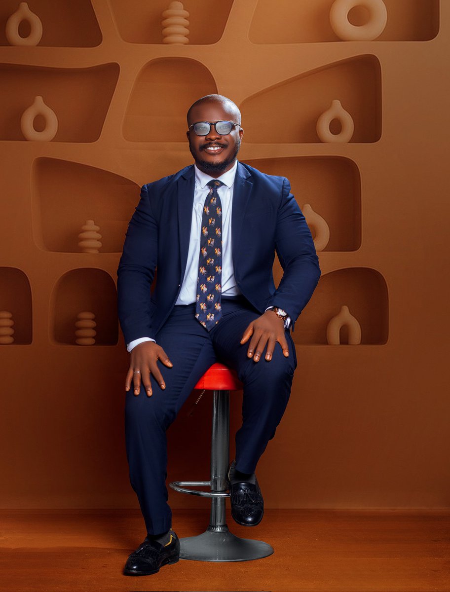 dMichael_Cobar's tweet image. Been a while, so I decided to do a thing recently.

My name is Mmenyene Udoh and I am a very proud Mechanic 😌😎.

PS: Calm down, it&apos;s not my birthday yet.

#iSmile 🙃
#ItCanOnlyGetBetter 💯✨️