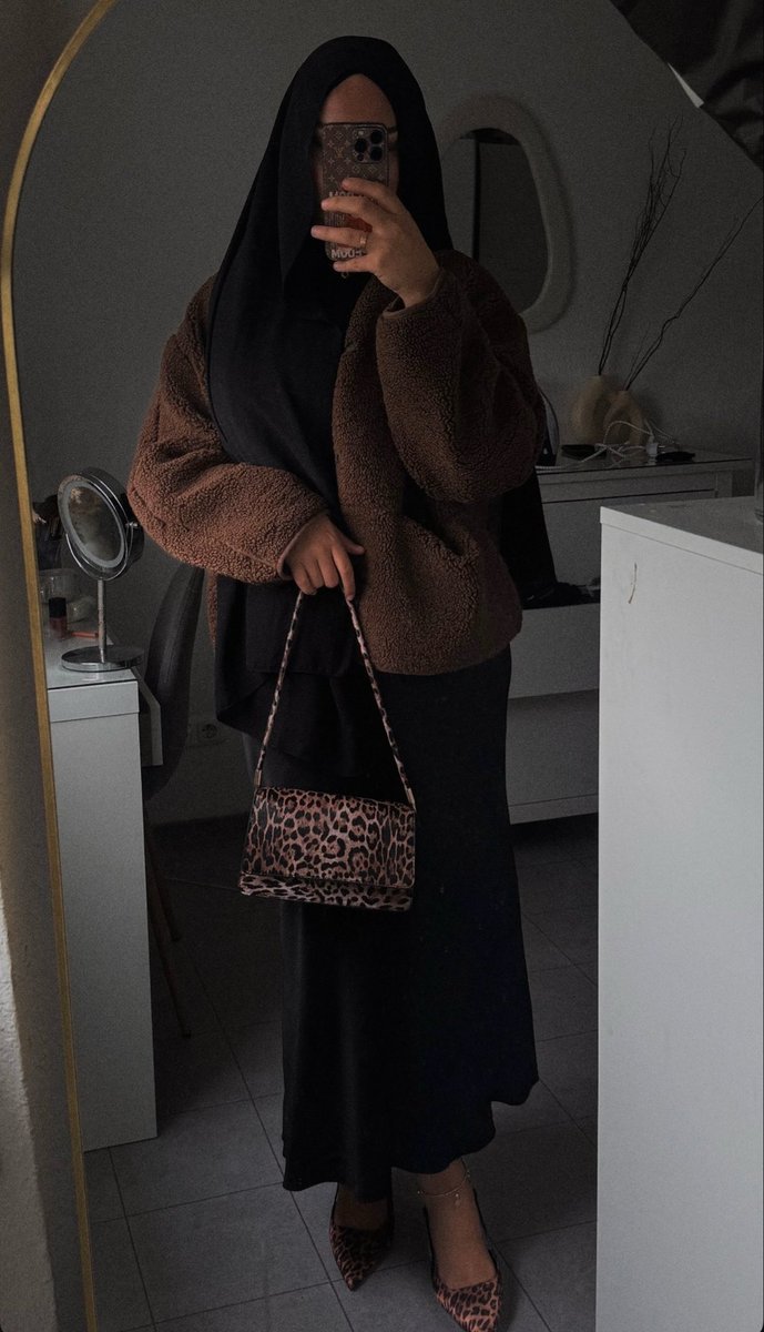 Ich bin in Frankfurt übers Wochenende 
Meldet euch für Cash&amp;Go, Sessions
Tribut vorab ist Pflicht 🫰🫵🏻🐷