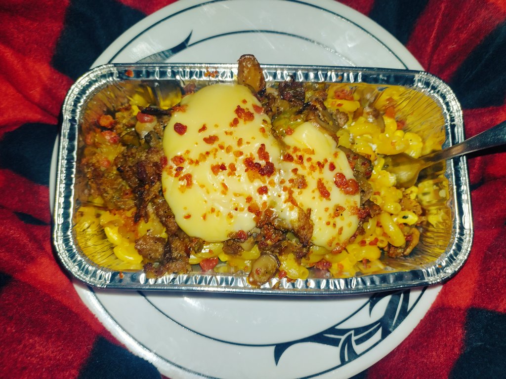 sagitfy's tweet image. made dinner 🤤🍽️
