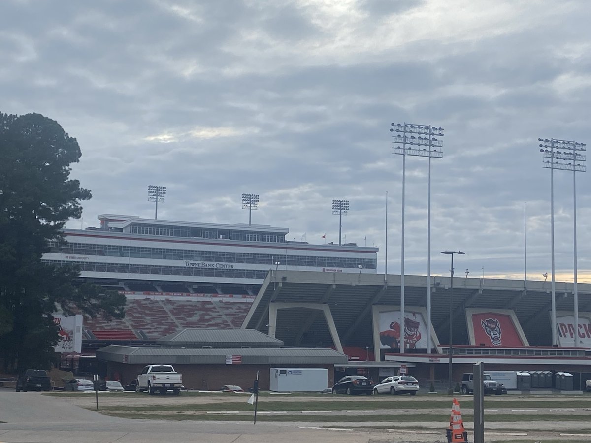 Thanks to <a href="/PackFootball/">NC State Football</a> for allowing us to practice this afternoon. Great opportunity for our guys to finish up preparation for tomorrow! #FIGHT #AllMyLove