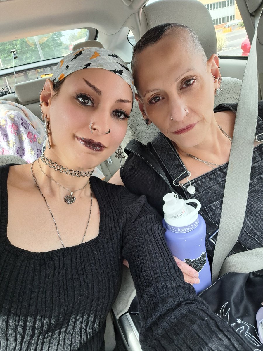 Cypher_II's tweet photo. My beautiful daughter. You are a warrior - a fighter 💜 Thank you for not giving up. Mommy is very proud of you, are my pride and joy. Love you, love you, love you!😘 https://t.co/bInBajnKna
