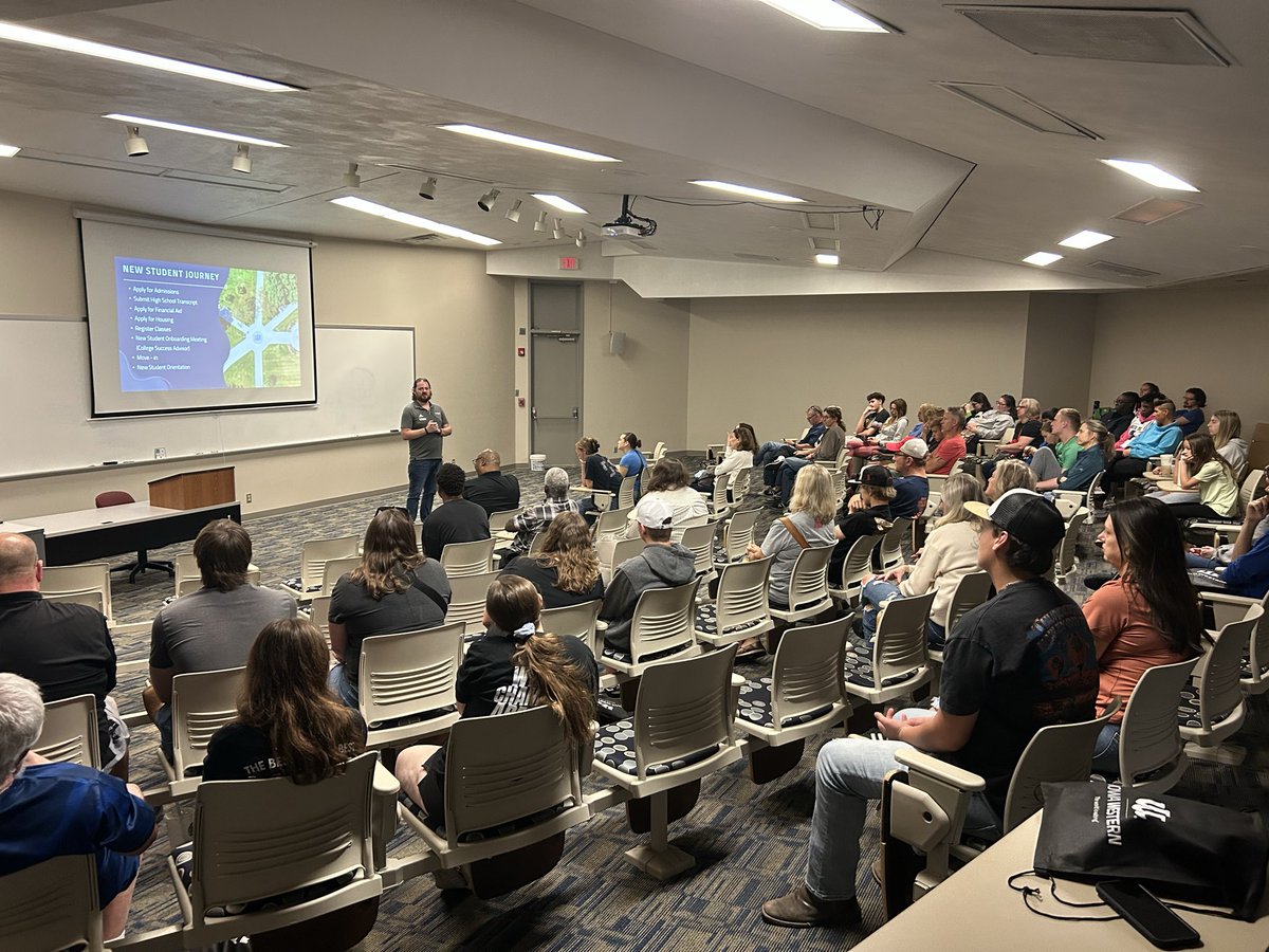 Happy Friday!! Today we had a great group of students and their families on our campus for our weekly Reiver Fever!! It was a perfect fall day to tour our campus and show the families what we can offer them. #SailsUP #GoReivers
