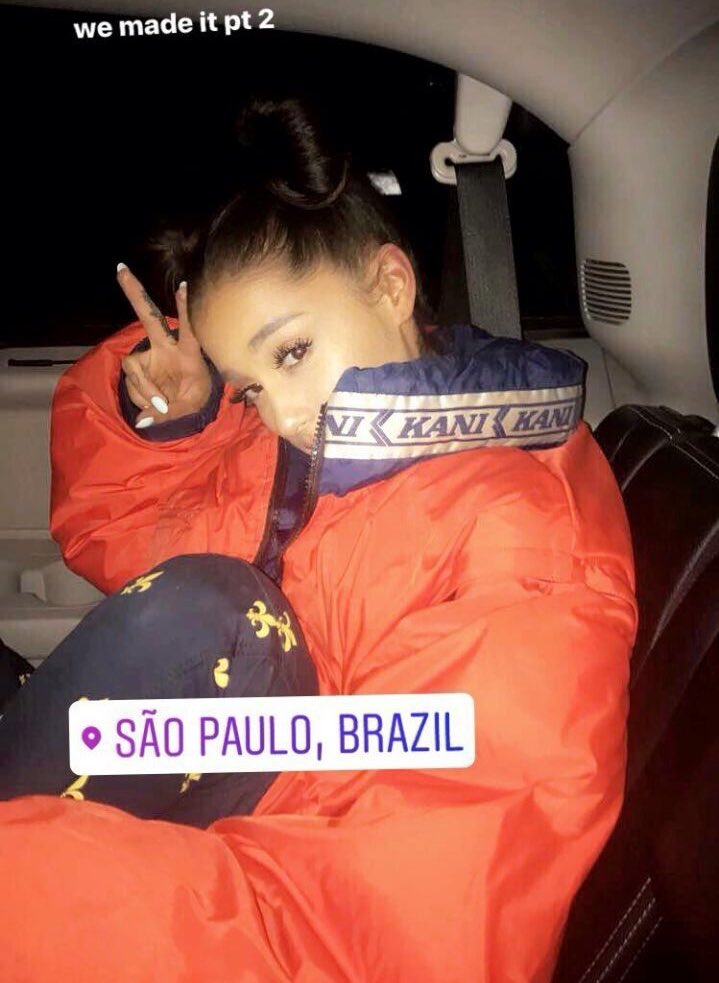 ArianaToday's tweet image. ariana grande will be visiting brazil for the first time since her ‘dangerous woman’ tour in 2017 🇧🇷 ♡