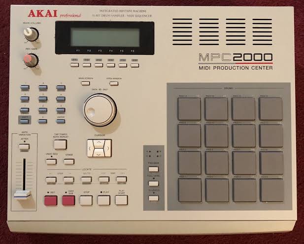 DJDesign90's tweet photo. I'll say it...The MPC LIVE 3 looks like CLOWN SHOES. Not only that, the influencers making beats on them sound the same as if they made the beat on any other of the machines. 
You know what looks like business? The MPC2000, the MPC3000 - looking like they're from a laboratory. https://t.co/9iRsRDwVkR
