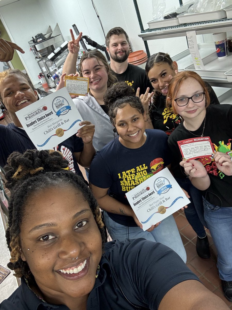Cheers to you Team Jacksonville!!! Not 1 but 3 Readers choice awards. Best Waiter, Best Happy Hour and last but most certainly not least Best Margarita!! This team continues to make strides and crush every goal put before them. #chilislove #thebestteam