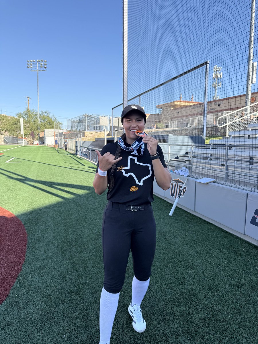 UTEPSoftball's tweet image. ICYMI: our hitters were in full beast mode 💣

Dingers for Dollars champ: Aaliyah Betancourt with 35 bombs! 👑

#PicksUp