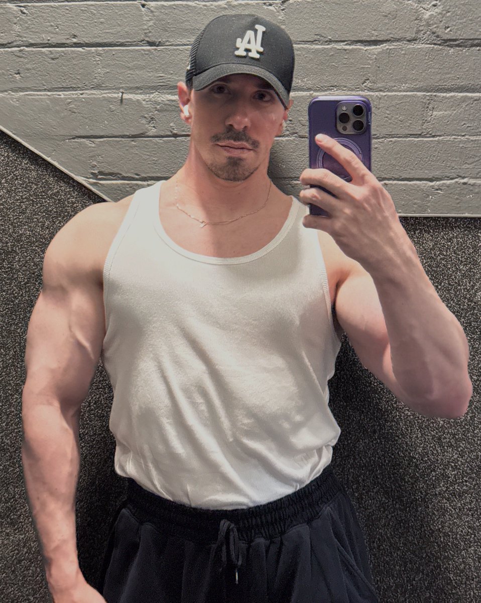 Nick | ニック tweet media