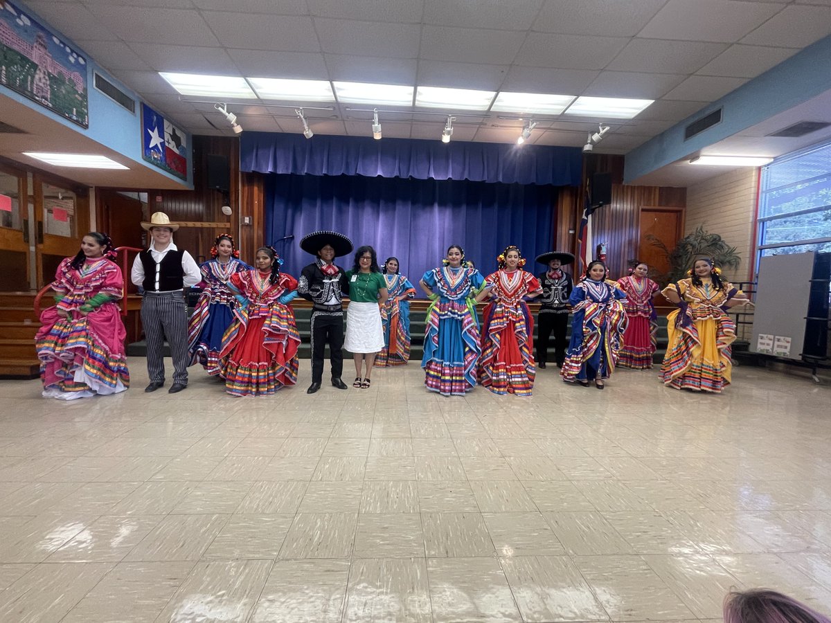 Yesterday our campus held a Hispanic Heritage assembly for our students.  The Ballet Folkorico group from Akins High School performed and it was a joy to see.  Special thanks to our awesome Dawson PTA for their support of the event...it was truly appreciated!