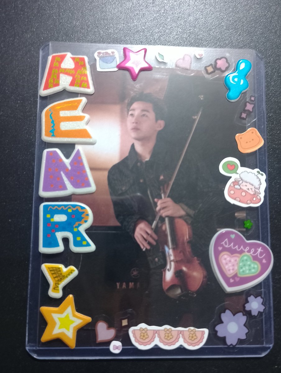 Feliz cumpleaños para el mejor!

#HappyHenryDay
#헨리생일축하해요
#henrylau