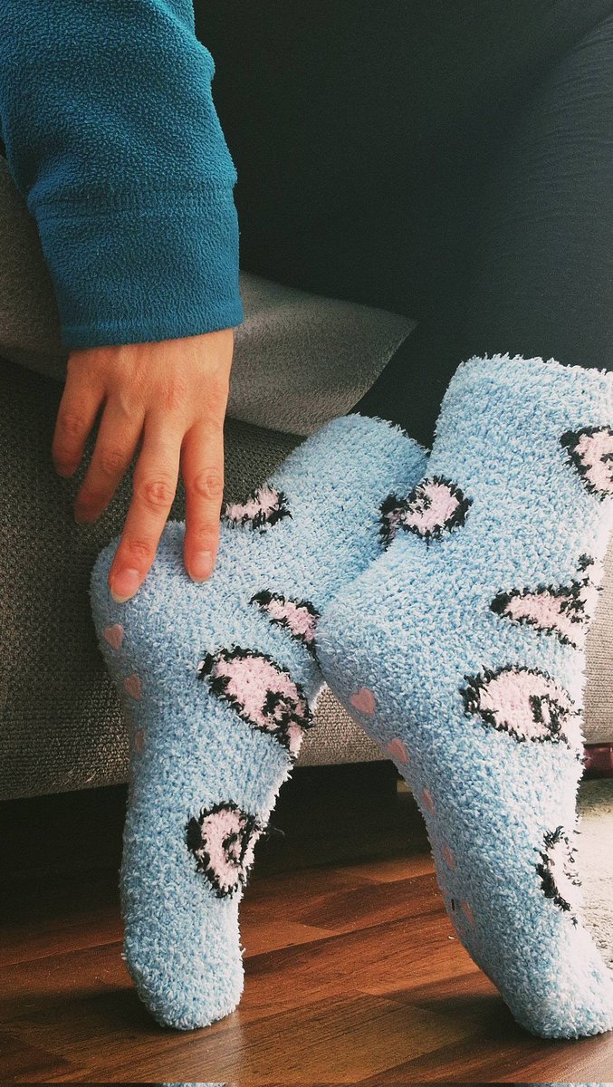 #kuschelsocken #kuschelsockenfetisch #sockenfetisch #fetisch #zahlsau #socks #Cutesocks92_2.0 #fetisch #hellokitty 
👇👇👇👇👇👇👇👇👇👇👇👇👇🫵
t.me/+R2Sr9k0gA1EwN…