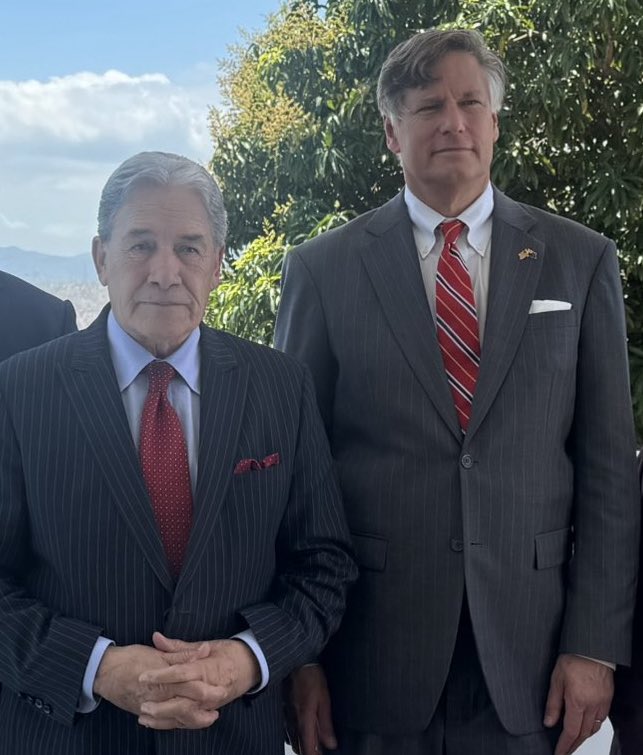 The Minister spoke this morning to United States Deputy Secretary of State, Christopher Landau.

They discussed US-NZ cooperation as well as major recent regional and international developments. 

🇺🇸 🤝 🇳🇿

<a href="/DeputySecState/">Christopher Landau</a> 

📸 in 🇵🇬, September 2025.