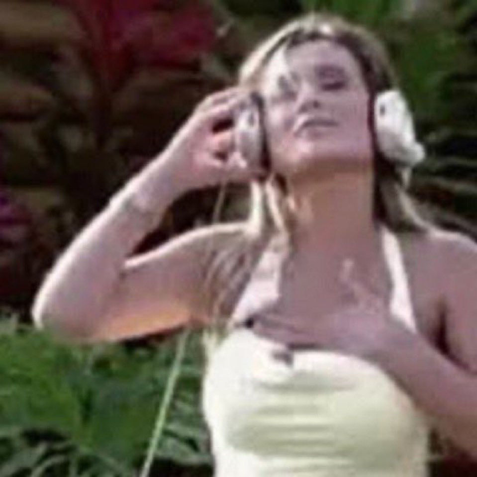 eu poderia escrever 
mil canções só pra você
poderia te falar 
meus motivos pra gostar
tanto de você
me diz 
quando a gente vai se ver