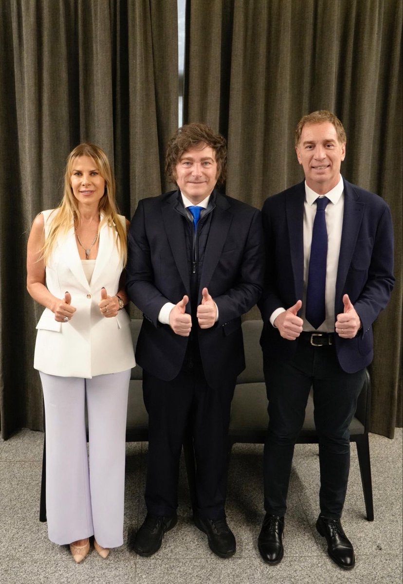 diegosantilli's tweet photo. El 26 de octubre andá y marcá la lista violeta para terminar con los Karanchos del juicio laboral, modernizar el mundo del trabajo que tiene los mismos convenios hace 70 años y eliminar decenas de impuestos que entorpecen la economía argentina.

¡ARGENTINA GRANDE OTRA VEZ! https://t.co/FyVINGDSJZ