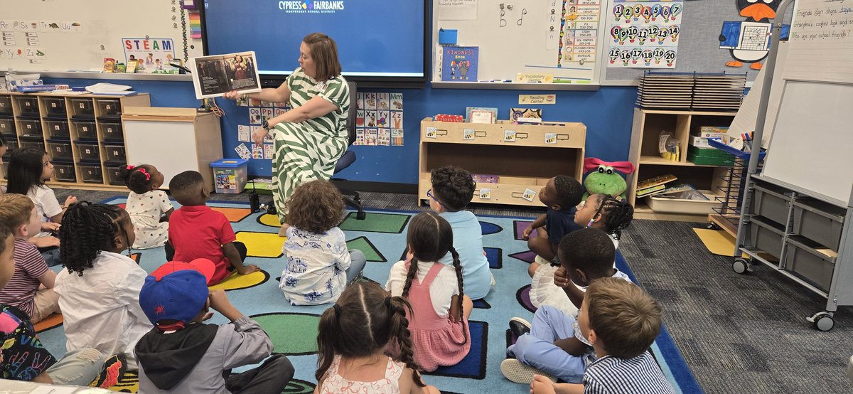 Thank you <a href="/PrinSilliman/">Dr. Renee Silliman</a> for reading to my little Broncos! 😊
<a href="/BrosnahanES/">Brosnahan Elementary</a> <a href="/CyFairISD/">Cypress-Fairbanks ISD</a> 
#awesomeprincipal 
<a href="/BrosnahanES/">Brosnahan Elementary</a> <a href="/CyFairISD/">Cypress-Fairbanks ISD</a>