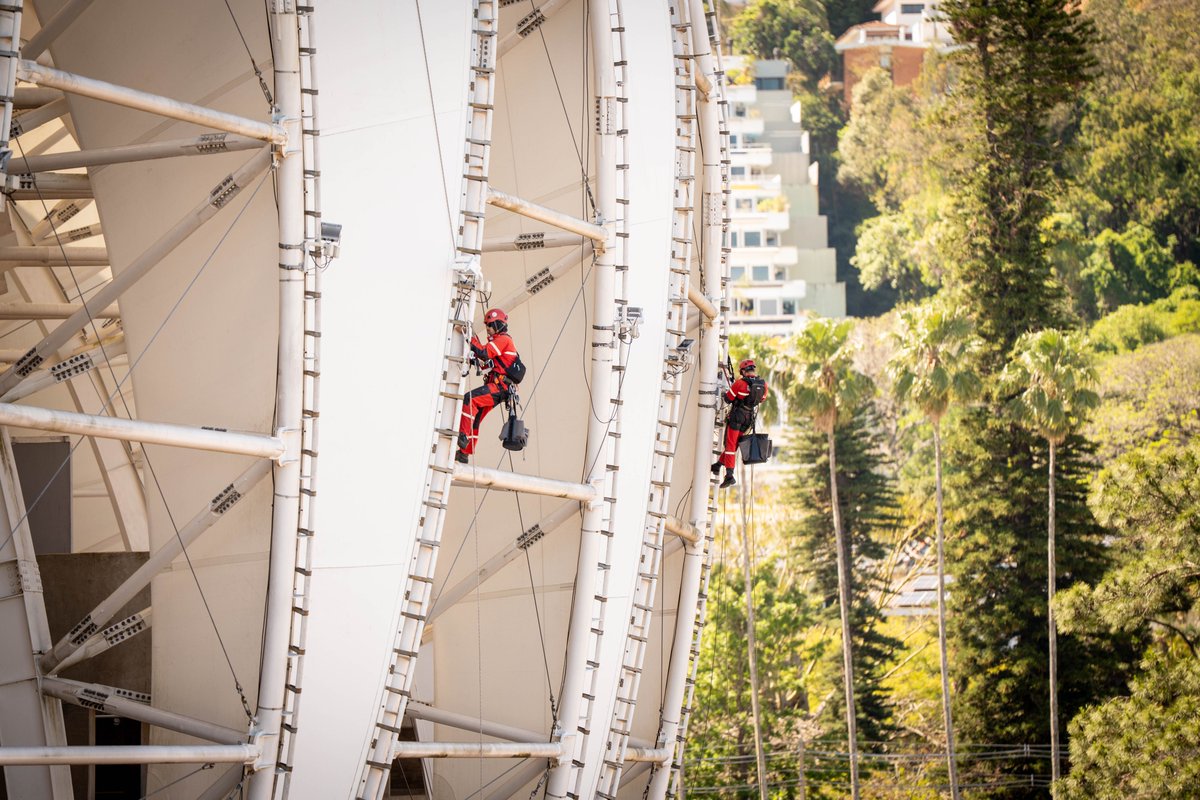 Processo de modernização do Beira-Rio entra na fase da troca da iluminação cênica! 🏟️🔦

A nova instalação, cujo prazo de entrega vai até o fim do mês, permitirá que o Estádio seja iluminado de diversas formas, inclusive horizontalmente, aprimorando o que existe hoje. 💡🇦🇹

🔗
