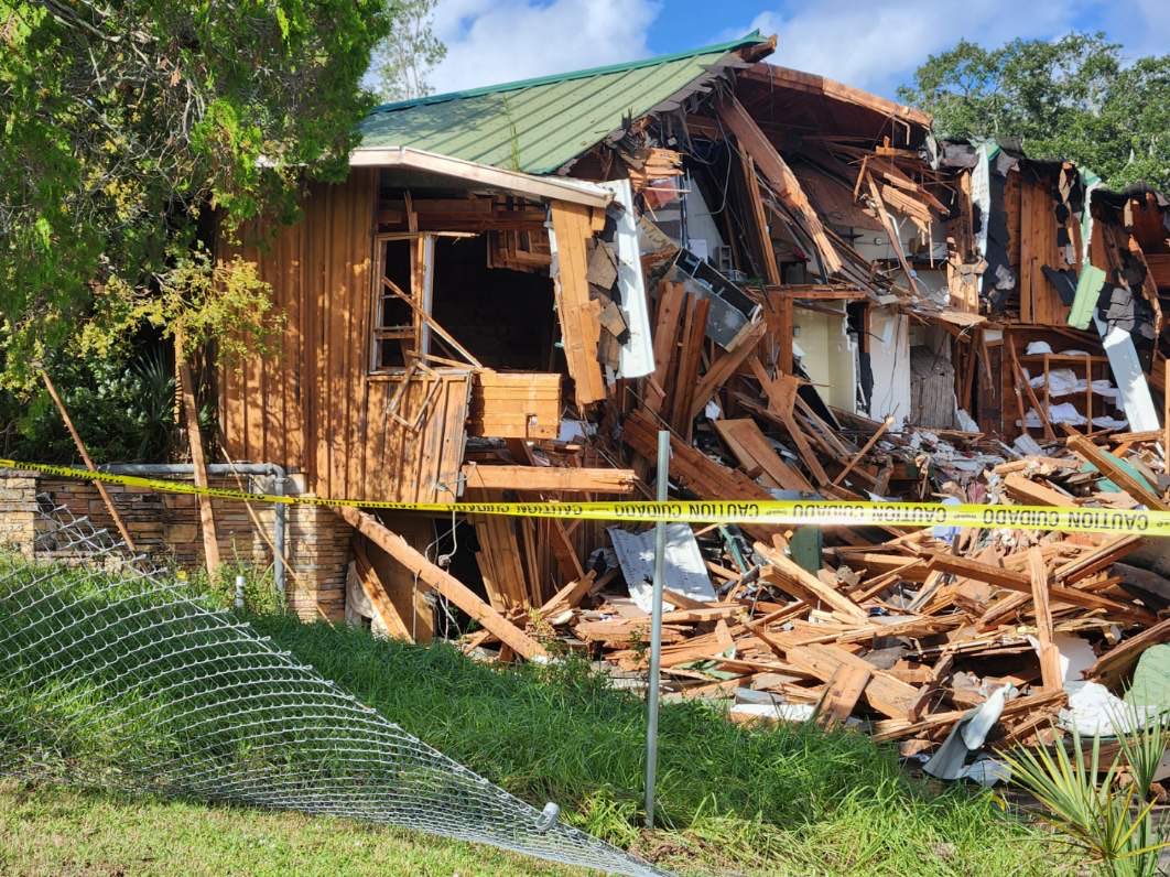 If you’re of a certain vintage &amp; <a href="/pgaofcanada/">PGA of Canada</a> professional you might recognize that green roof, brick &amp; wood. 
This is the Royal Oak GC clubhouse in Titusville, FLA. Once the PGA of Canada’s winter home - Moe Norman too - the clubhouse is being bulldozed down.
Sad day. #Memories