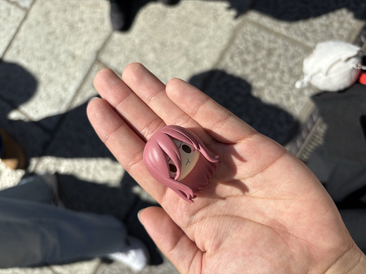 聖地巡礼しに来たら下に落ちて下半身消えた帰ってきたww