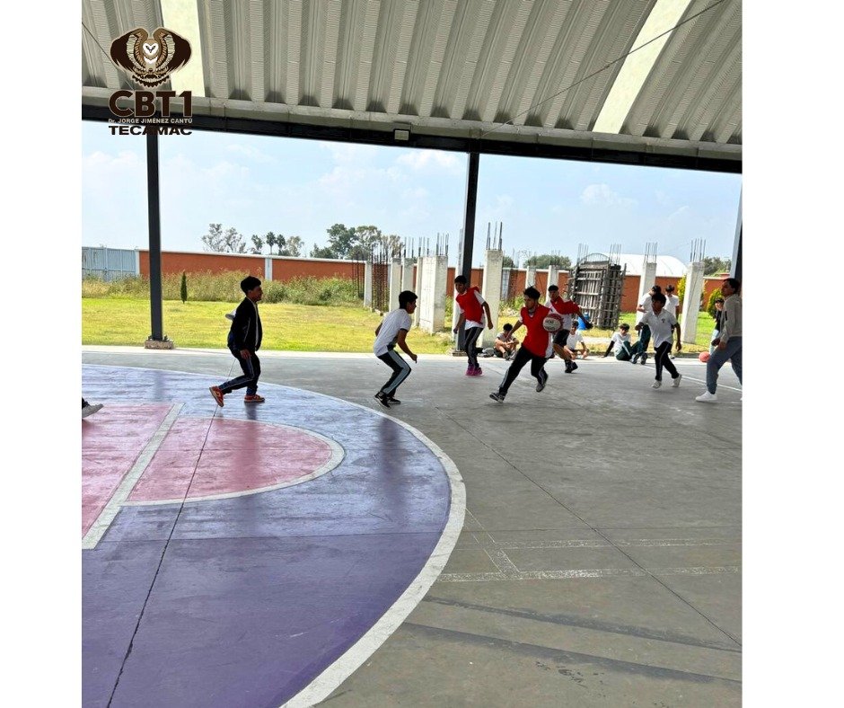 📷 ¡El deporte nos une y nos inspira! 📷
La semana pasada dieron inicio los selectivos deportivos de nuestra institución en las disciplinas de básquetbol, voleibol, fútbol y atletismo.