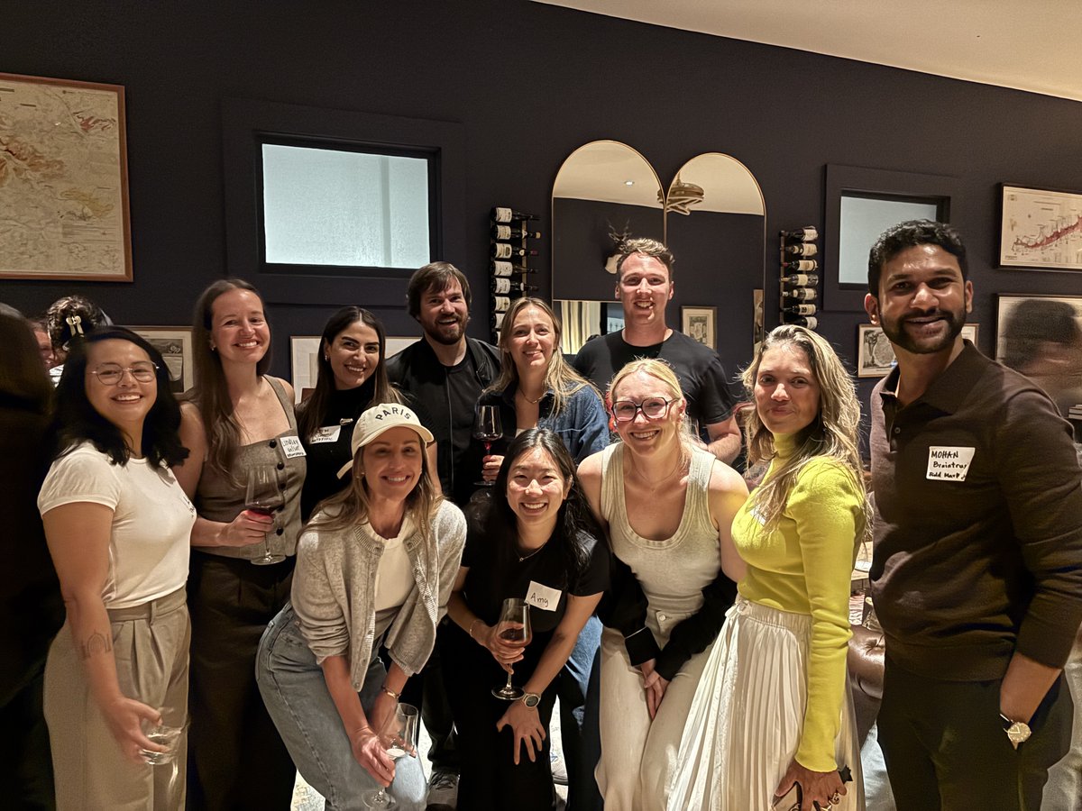 braintrust's tweet image. Last night we brought together DX Engineers and Developer Marketers to discuss what makes a beloved developer brand. Thanks to everyone that came.

@Techweek_