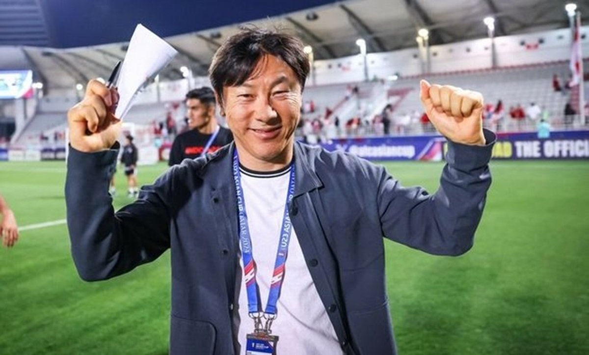 Happy Birthday Coach Shin Taeyong.